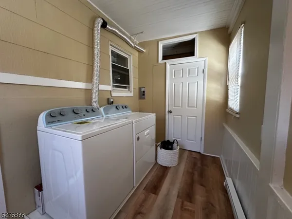 $3,100 | 46 Elmwood Avenue, Unit 2, Montclair, NJ 07042
