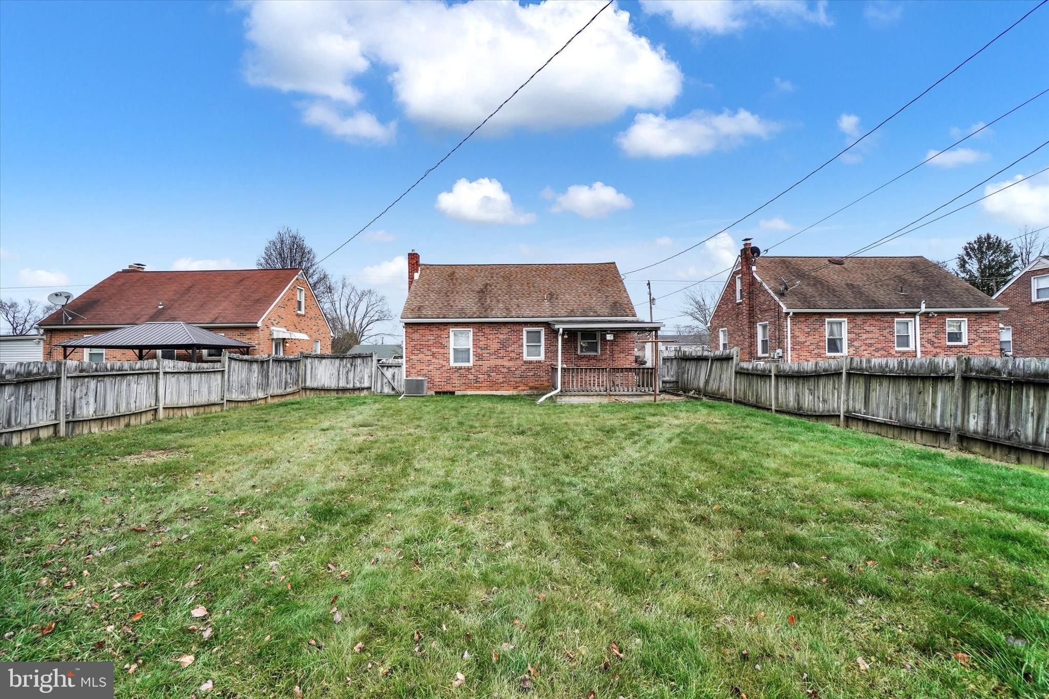 304 Edgewood Road York, PA 17402 - Photo 17 of 18 Gallery Image 17