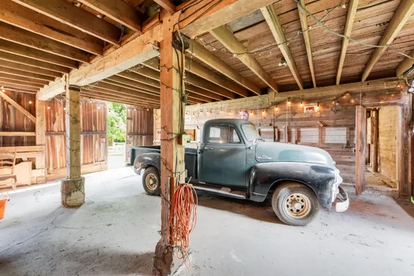 $1,300,000 | 6475 Olive Branch Road, Galien, MI 49113