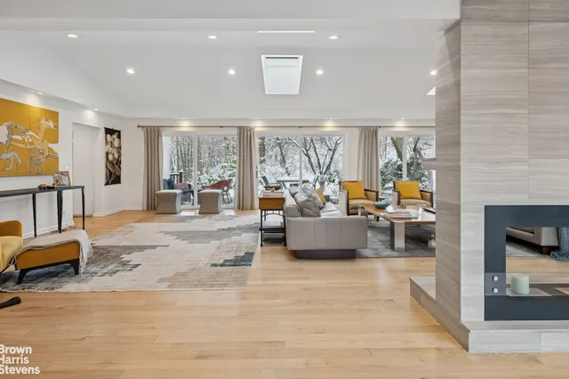 $2,100,000 | 383 West 254th Street | North Riverdale