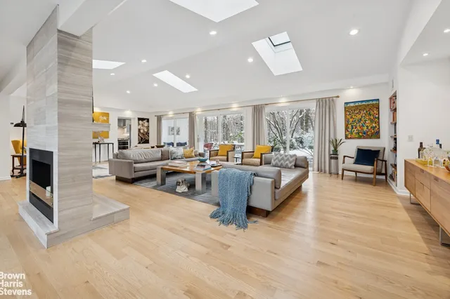 $2,100,000 | 383 West 254th Street | North Riverdale