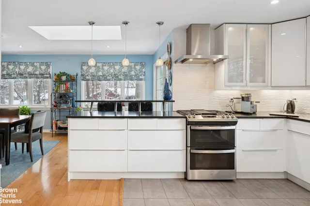 $2,100,000 | 383 West 254th Street | North Riverdale