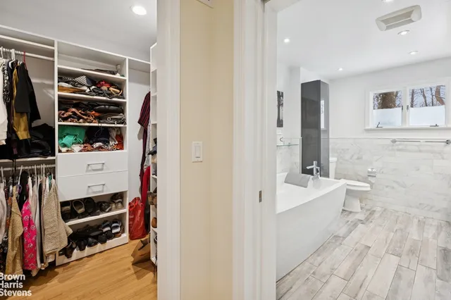 $2,100,000 | 383 West 254th Street | North Riverdale