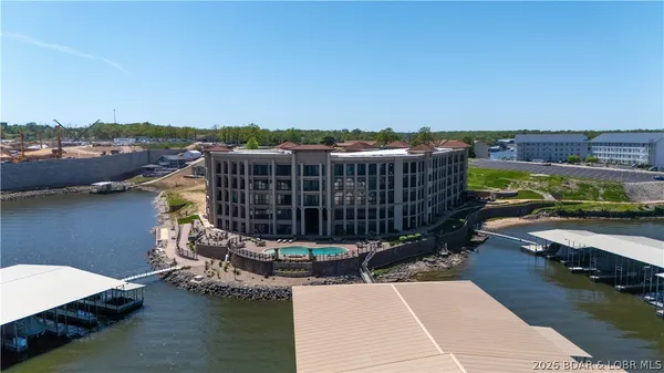 $825,000 | 1184 Jeffries Road, Unit 416, Osage Beach, MO 65065