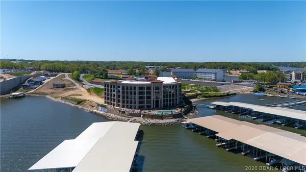 $825,000 | 1184 Jeffries Road, Unit 416, Osage Beach, MO 65065
