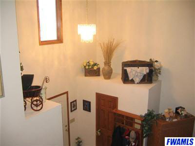 10425 Clay Spring Place Fort Wayne, IN 46818 - Photo 10 of 12 Gallery Image 10