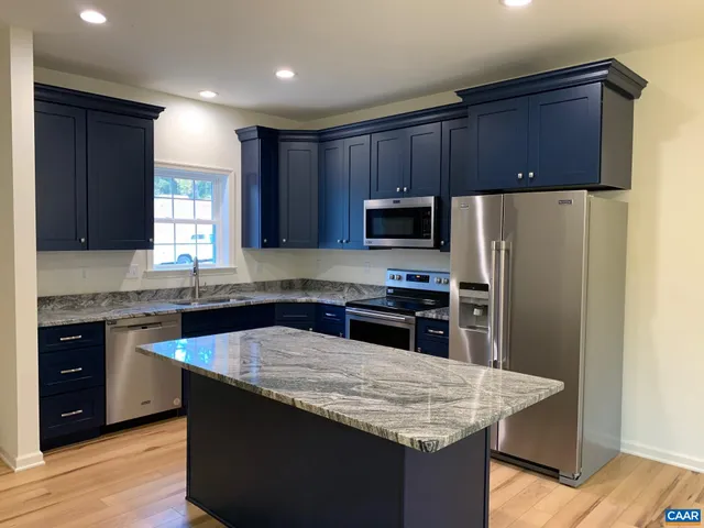 $1,950 | 275 Barrington Drive, Unit 14, Stanardsville, VA 22973