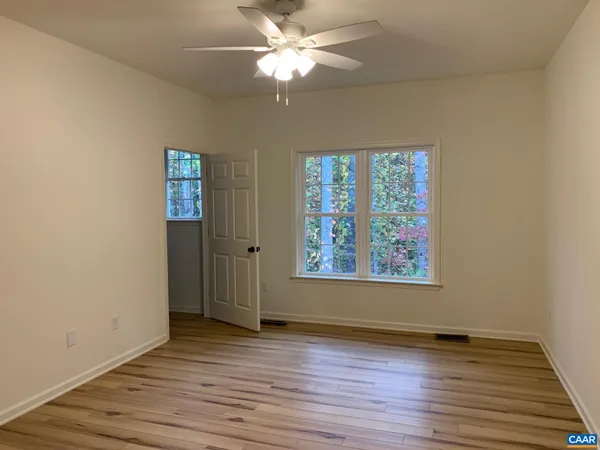 $1,950 | 275 Barrington Drive, Unit 14, Stanardsville, VA 22973