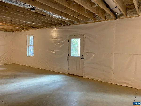 $1,950 | 275 Barrington Drive, Unit 14, Stanardsville, VA 22973