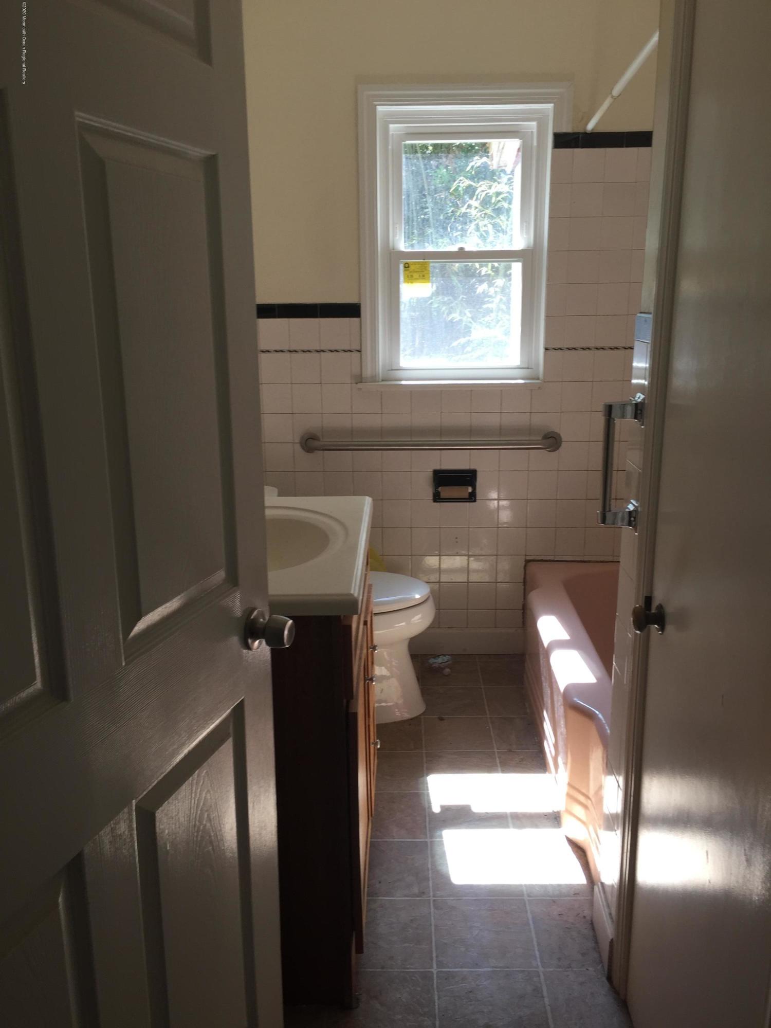 815 Waterworks Road Freehold, NJ 07728 - Photo 14 of 16 IMG-1124
