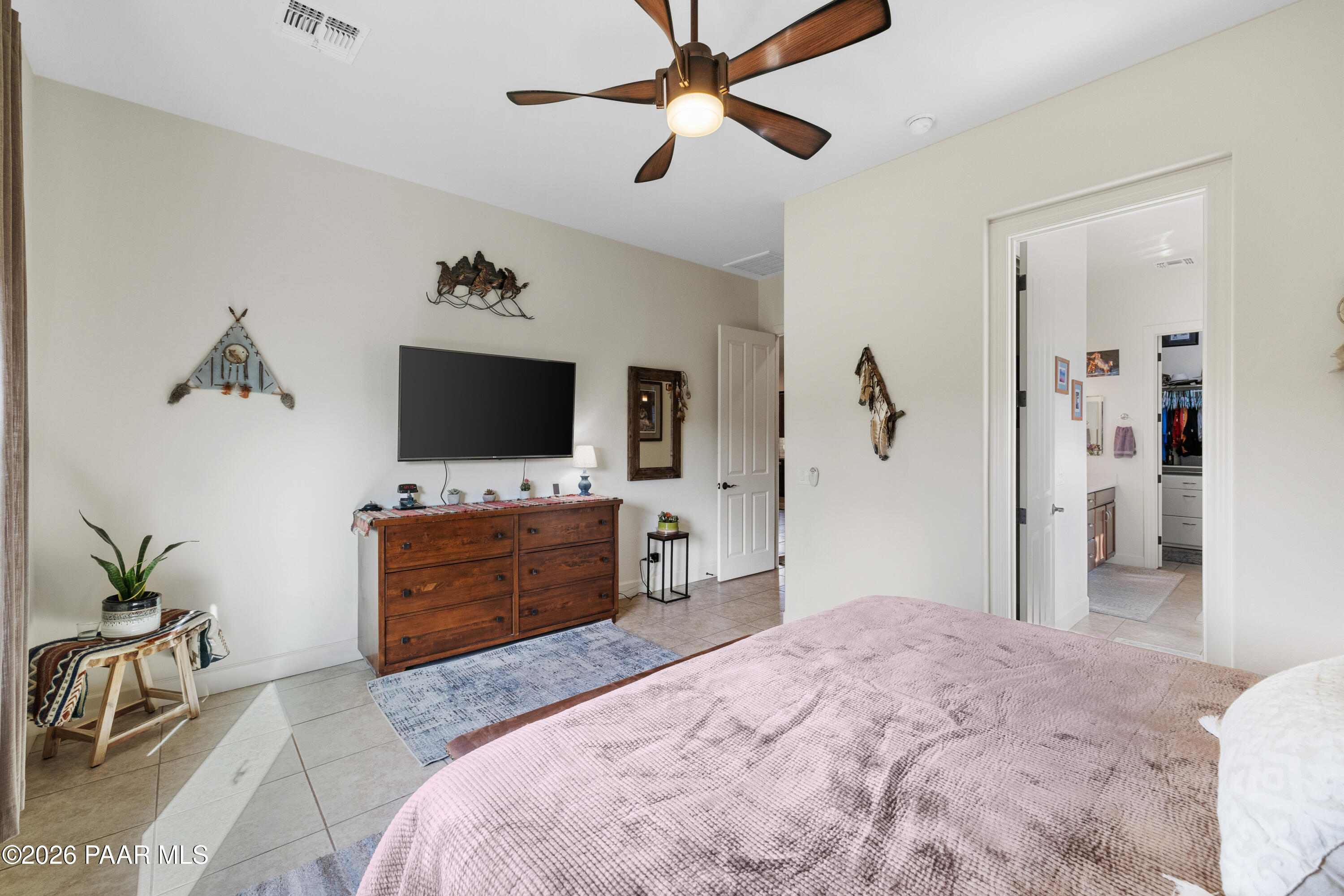 8542 North Ridge Rider Trail Prescott Valley, AZ 86315 - Photo 12 of 27 14-Primary Bedroom (2)