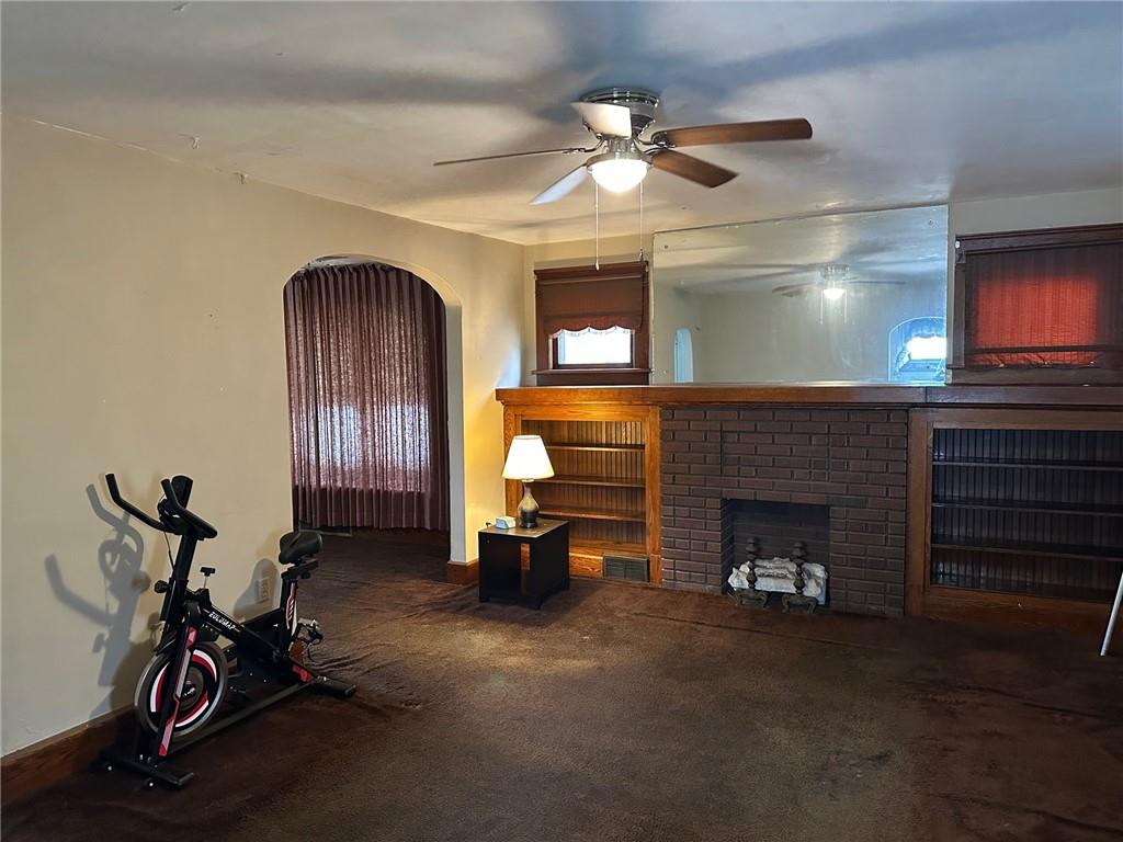 1062 Adams Street New Castle, PA 16101 - Photo 5 of 11 Gallery Image 5