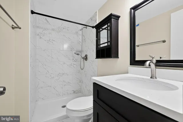 $355,000 | 1043 Margate Court, Unit 1043A, Sterling, VA 20164