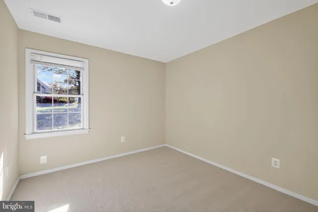 $355,000 | 1043 Margate Court, Unit 1043A, Sterling, VA 20164