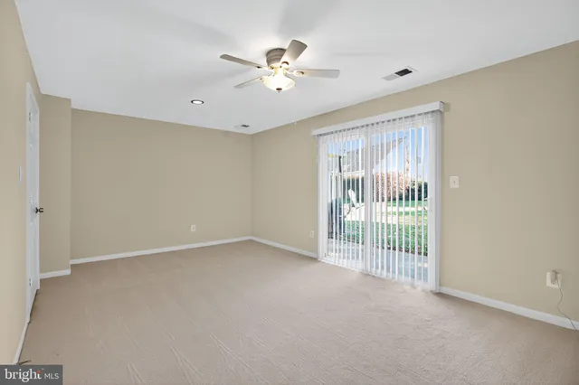 $355,000 | 1043 Margate Court, Unit 1043A, Sterling, VA 20164