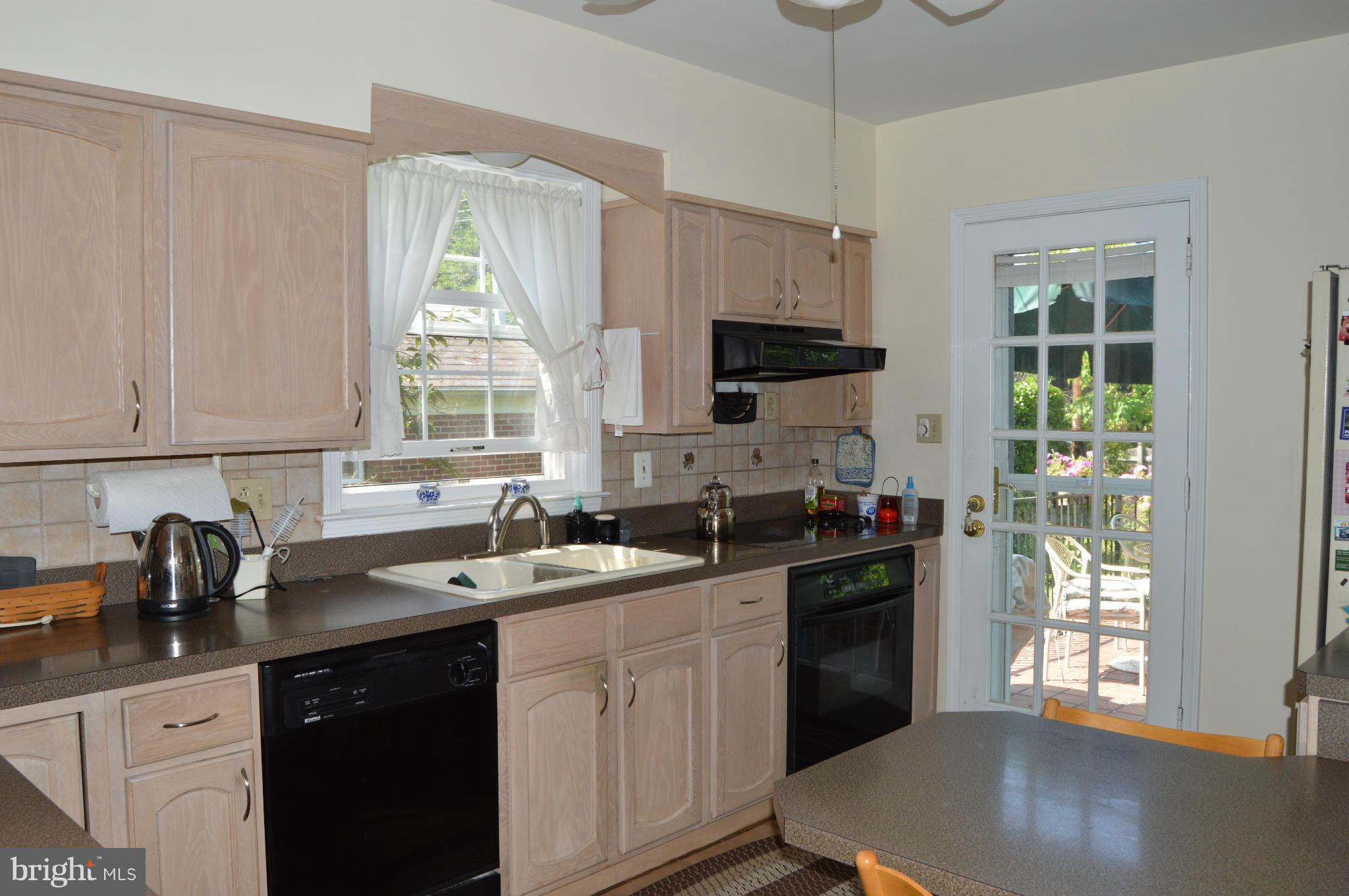 7016 York Road Baltimore, MD 21212 - Photo 4 of 11 Kitchen