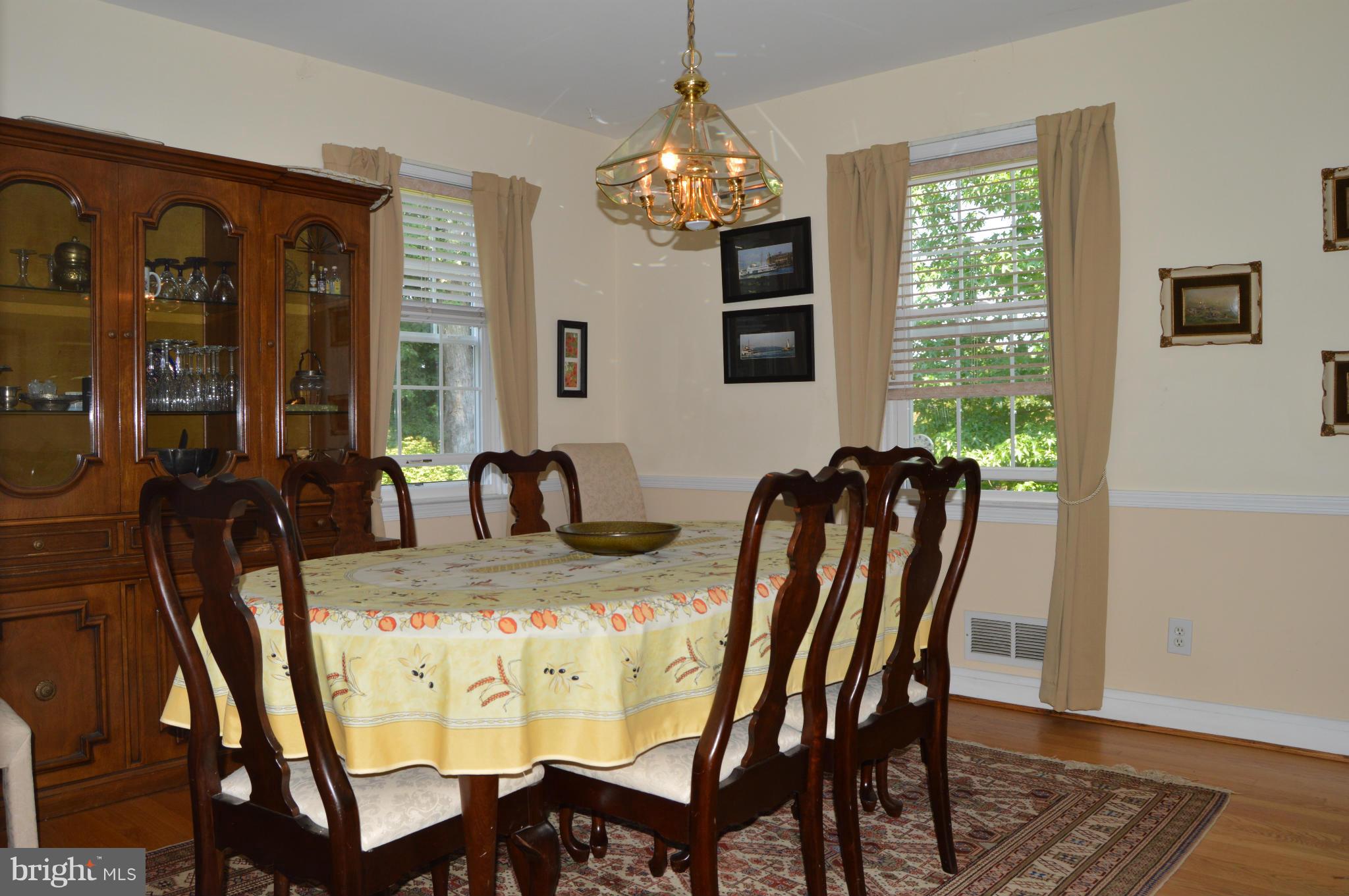 7016 York Road Baltimore, MD 21212 - Photo 6 of 11 Dining Room