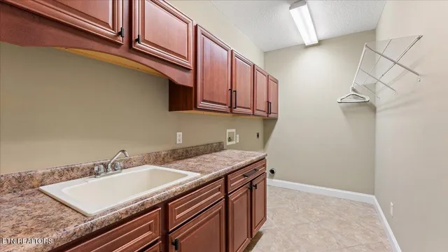 $485,000 | 7304 Napa Valley Way, Knoxville, TN 37931