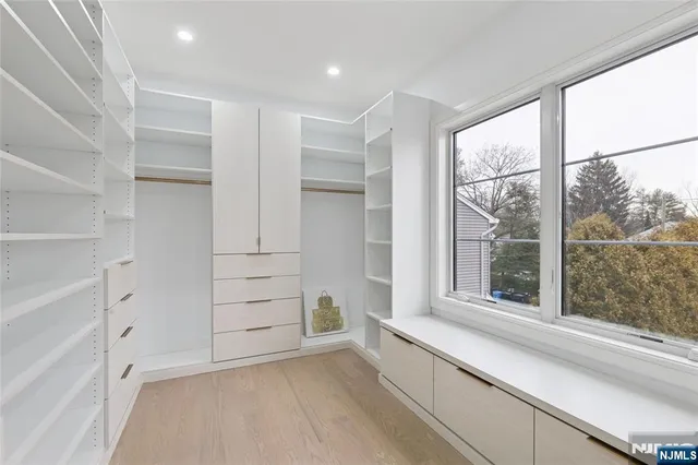 $3,468,000 | 311 North Farview Avenue, Paramus, NJ 07652