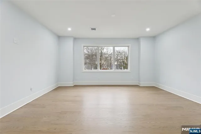 $3,468,000 | 311 North Farview Avenue, Paramus, NJ 07652