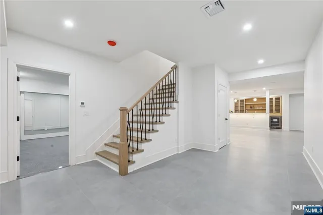 $3,468,000 | 311 North Farview Avenue, Paramus, NJ 07652