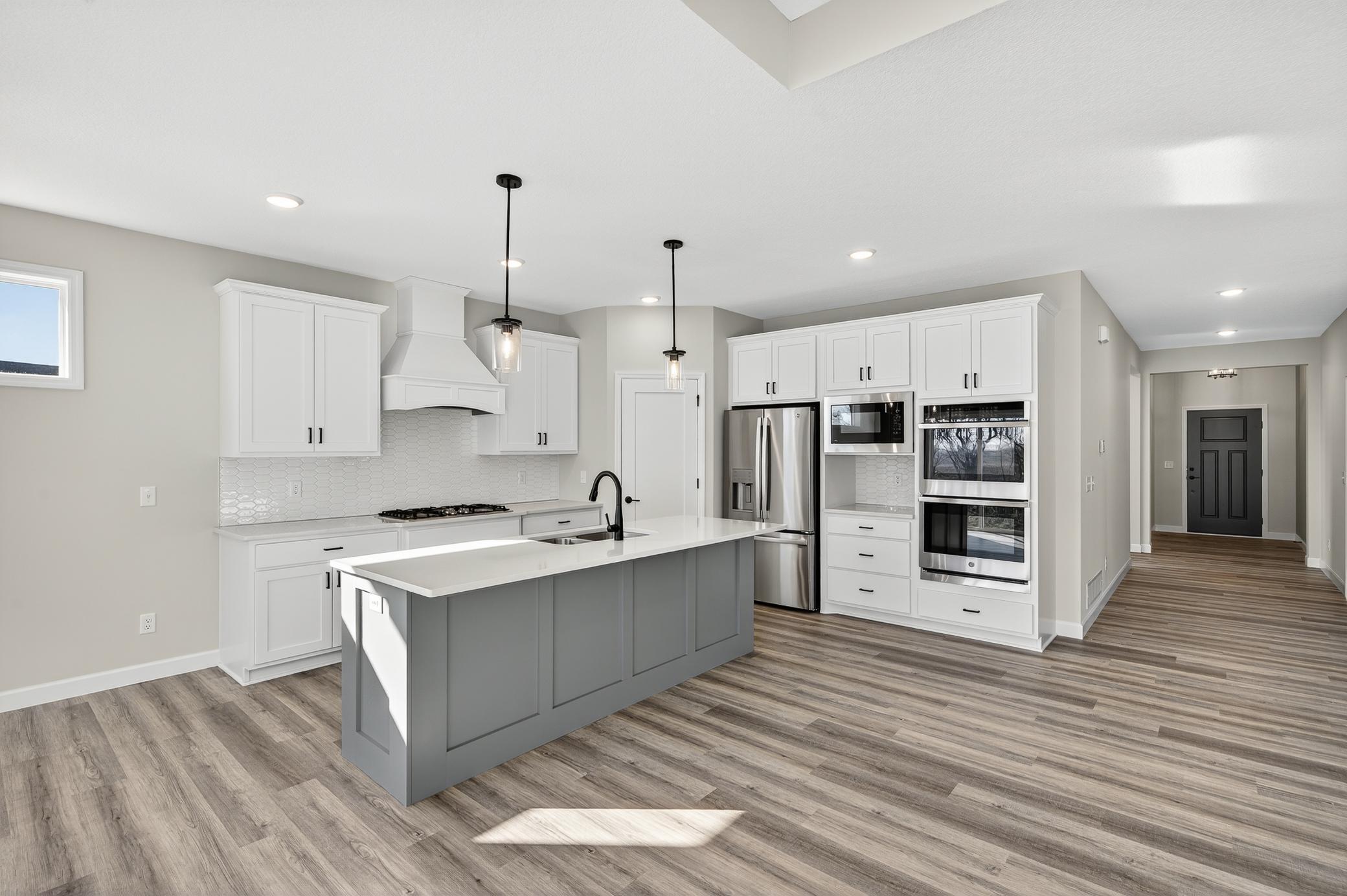 924 Yellowcrest Street Southwest Delano, MN 55328 - Photo 13 of 44