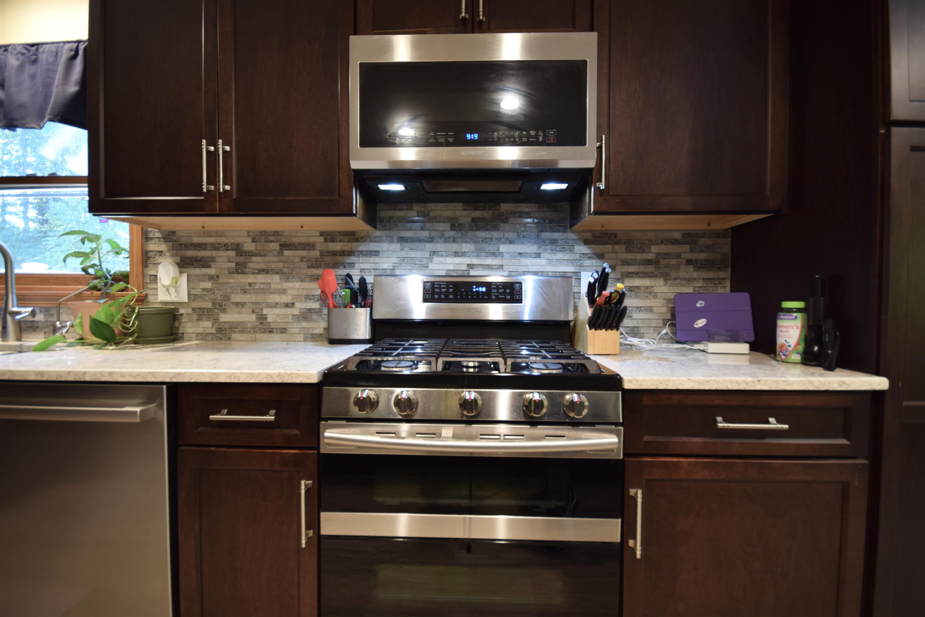 9 Highland Avenue Milton, VT 05468 - Photo 5 of 36