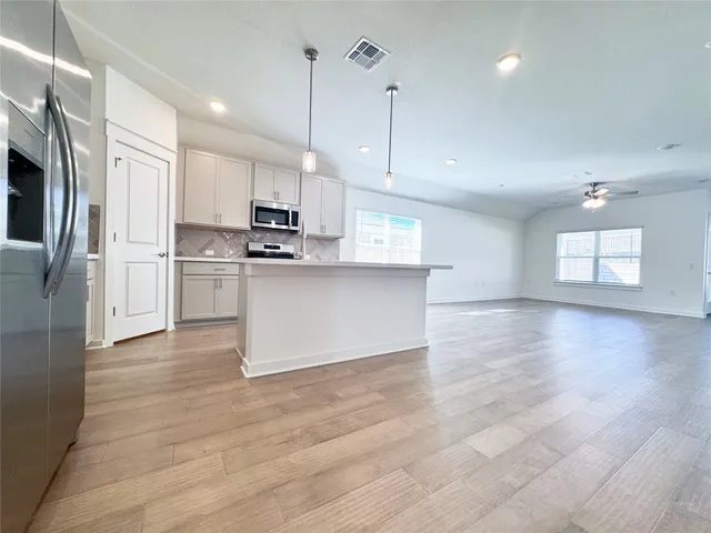 $2,249 | 7604 Purple Drop Bend, Del Valle, TX 78617