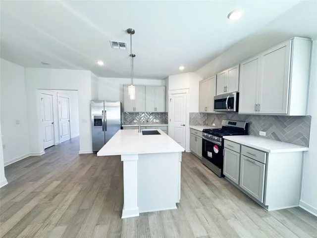 $2,249 | 7604 Purple Drop Bend, Del Valle, TX 78617