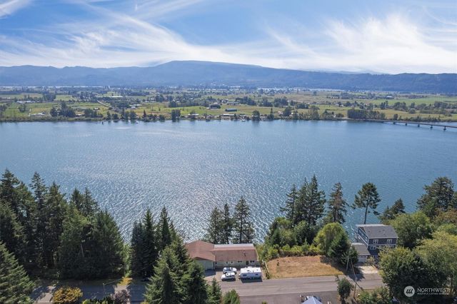 $601,500 | 800 Columbia Street, Cathlamet, WA 98612