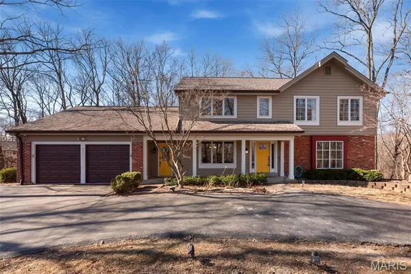 $527,400 | 18870 Highwood Estates Drive, Wildwood, MO 63069