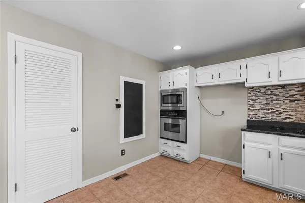 $527,400 | 18870 Highwood Estates Drive, Wildwood, MO 63069