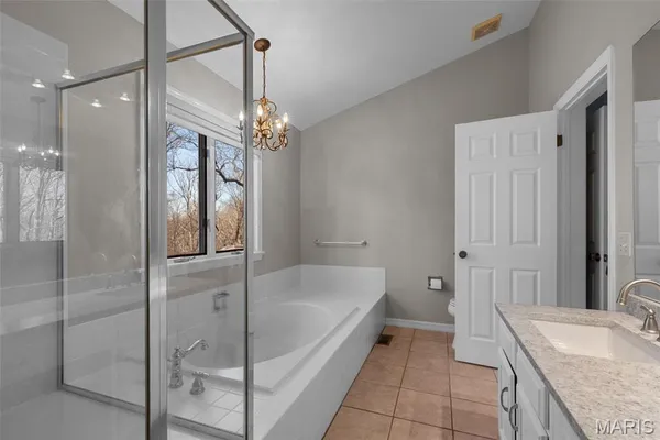 $527,400 | 18870 Highwood Estates Drive, Wildwood, MO 63069