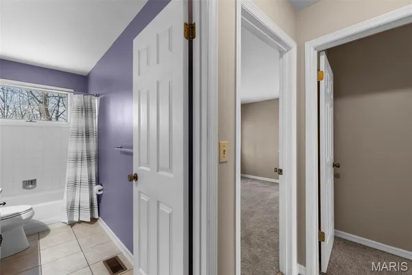 $527,400 | 18870 Highwood Estates Drive, Wildwood, MO 63069