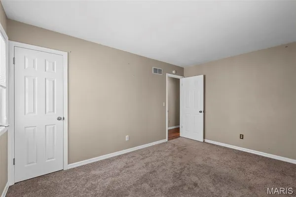 $527,400 | 18870 Highwood Estates Drive, Wildwood, MO 63069