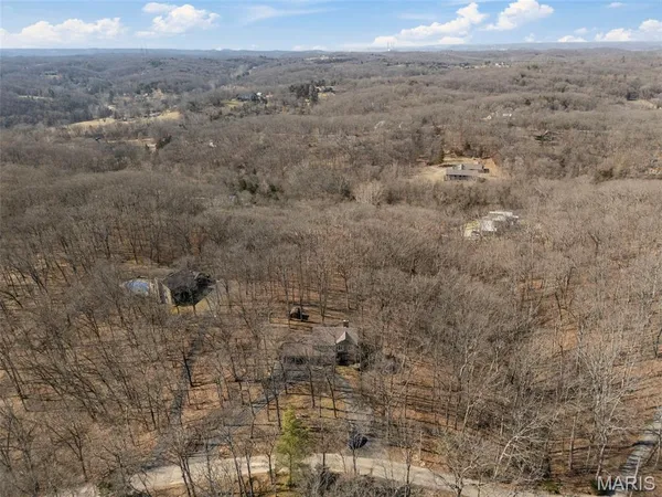 $527,400 | 18870 Highwood Estates Drive, Wildwood, MO 63069