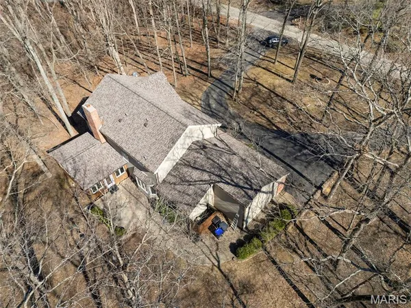 $527,400 | 18870 Highwood Estates Drive, Wildwood, MO 63069