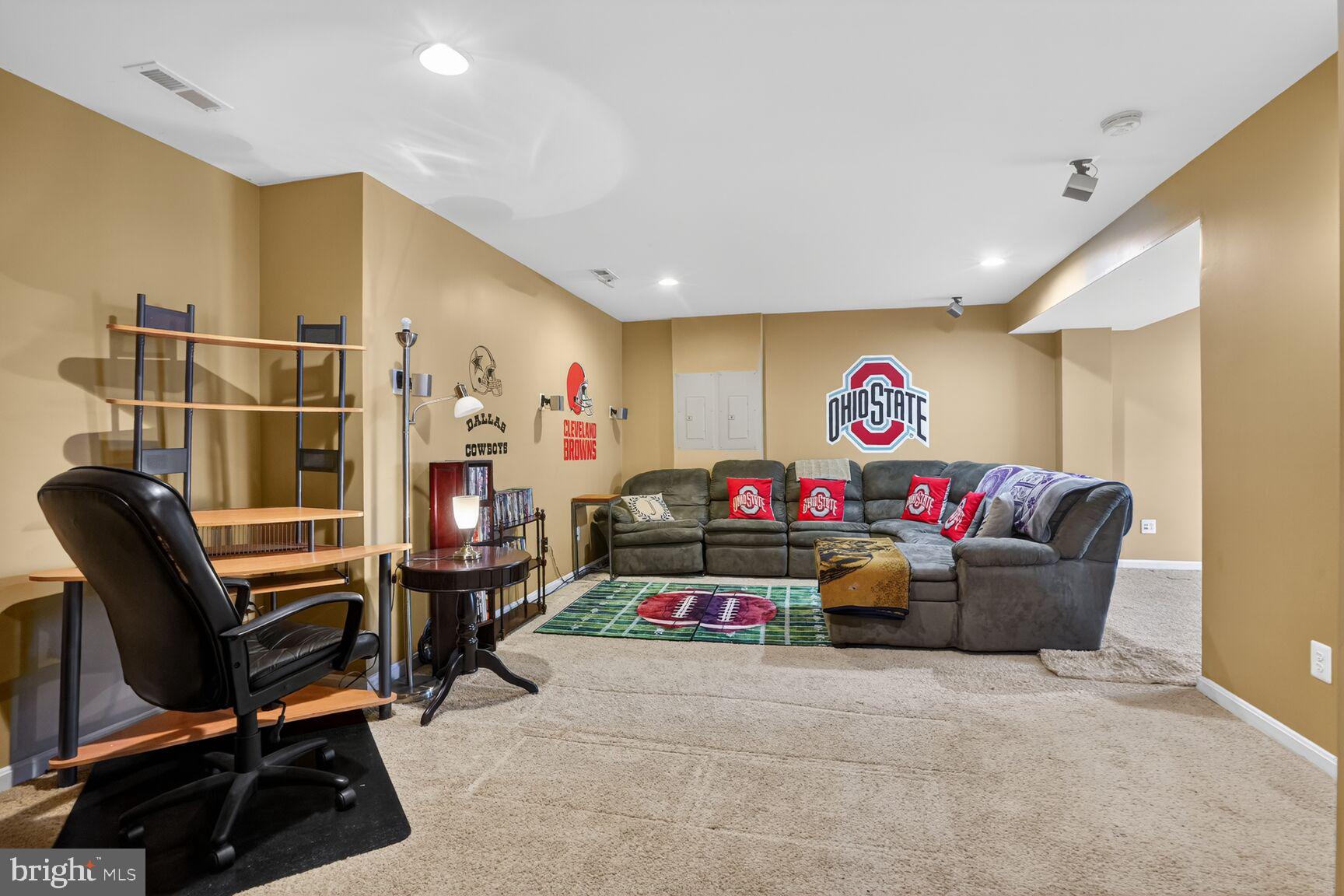 3308 McCorkle Court Triangle, VA 22172 - Photo 51 of 73 Basement/Entertainment Room
