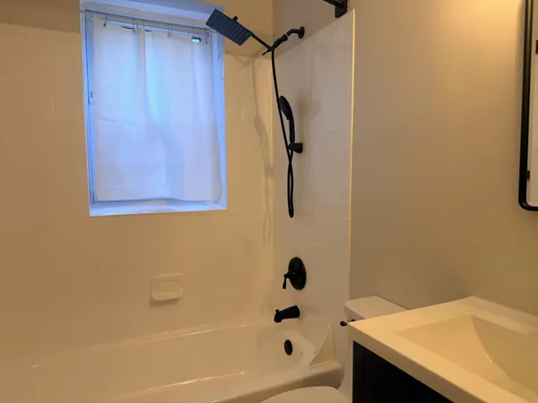 $2,600 | 2733 South Buchanan Street, Arlington, VA 22206