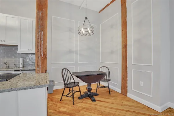 $1,900 | 222 Williams Street East, Unit 416, Glastonbury, CT 06033