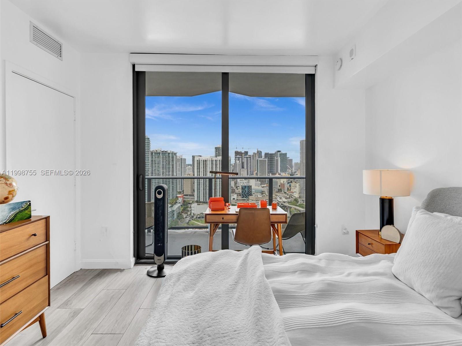 45 Southwest 9th Street, Unit 3609 Miami, FL 33130 - Photo 16 of 45