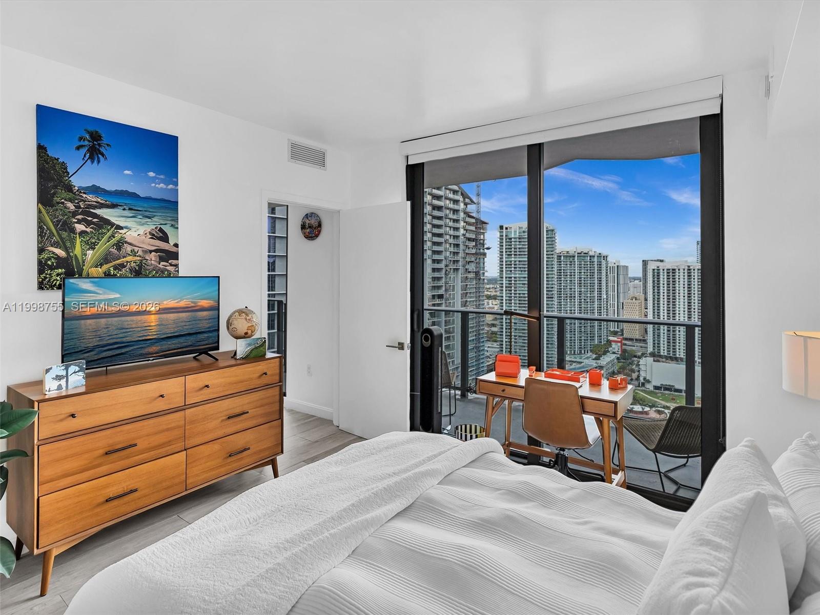 45 Southwest 9th Street, Unit 3609 Miami, FL 33130 - Photo 17 of 45