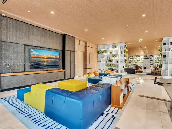 $3,400 | 45 Southwest 9th Street, Unit 3609, Miami, FL 33130