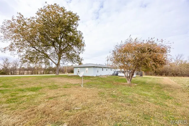 $380,000 | 17512 Boulder Road, Carlyle, IL 62231