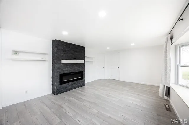 $380,000 | 17512 Boulder Road, Carlyle, IL 62231