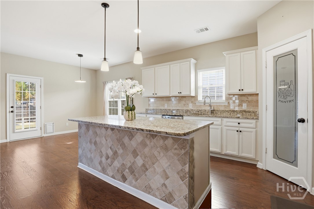 136 Spoonbill Circle Savannah, GA 31405 - Photo 12 of 65