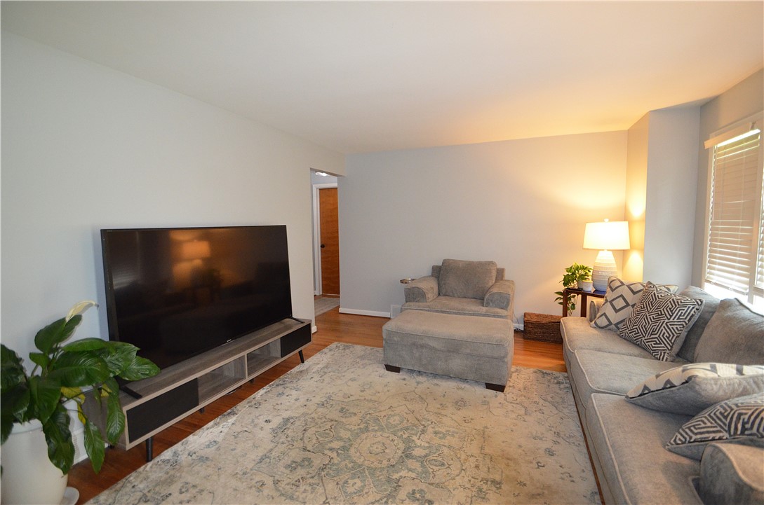 243 Hildegarde Road Greece, NY 14626 - Photo 5 of 20