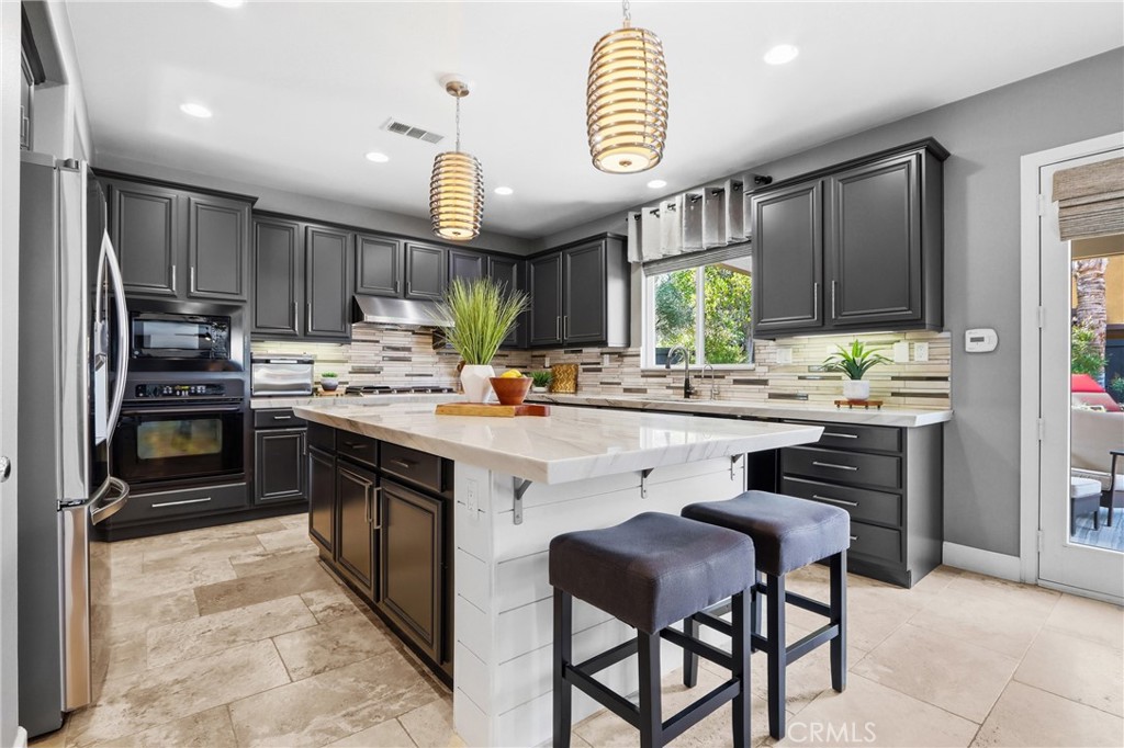 44591 Ristow Court Temecula, CA 92592 - Photo 11 of 66 Kitchen