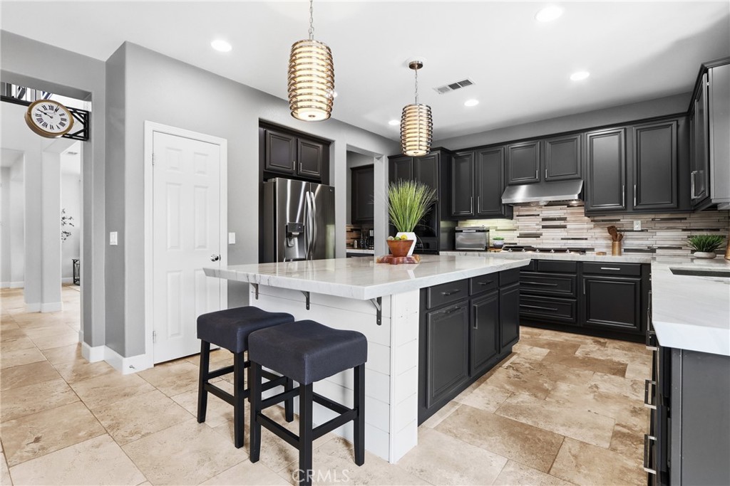 44591 Ristow Court Temecula, CA 92592 - Photo 12 of 66 Kitchen