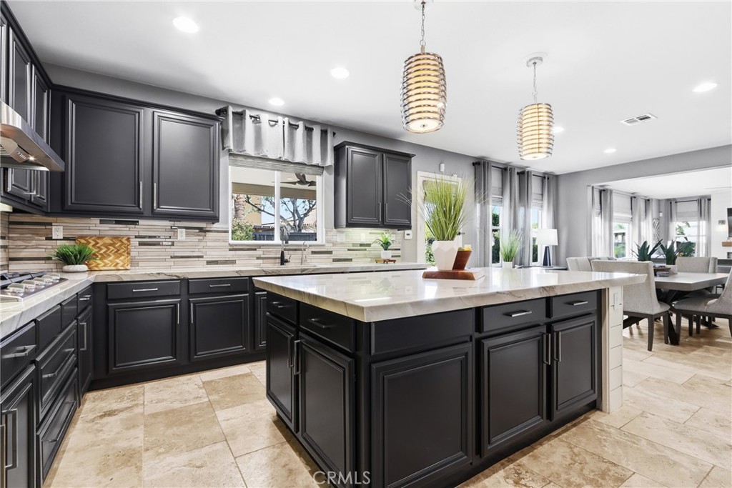44591 Ristow Court Temecula, CA 92592 - Photo 13 of 66 Kitchen